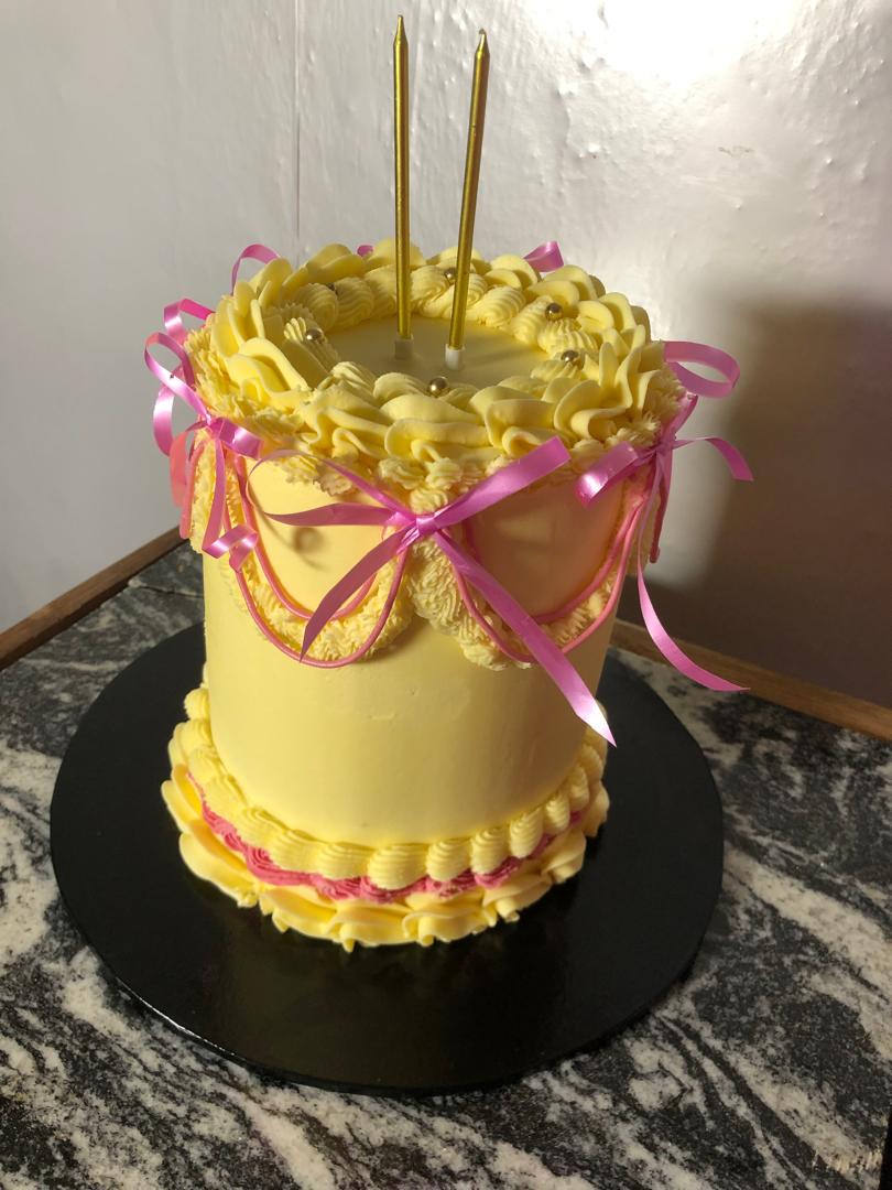 Signature Total Celebration cake design